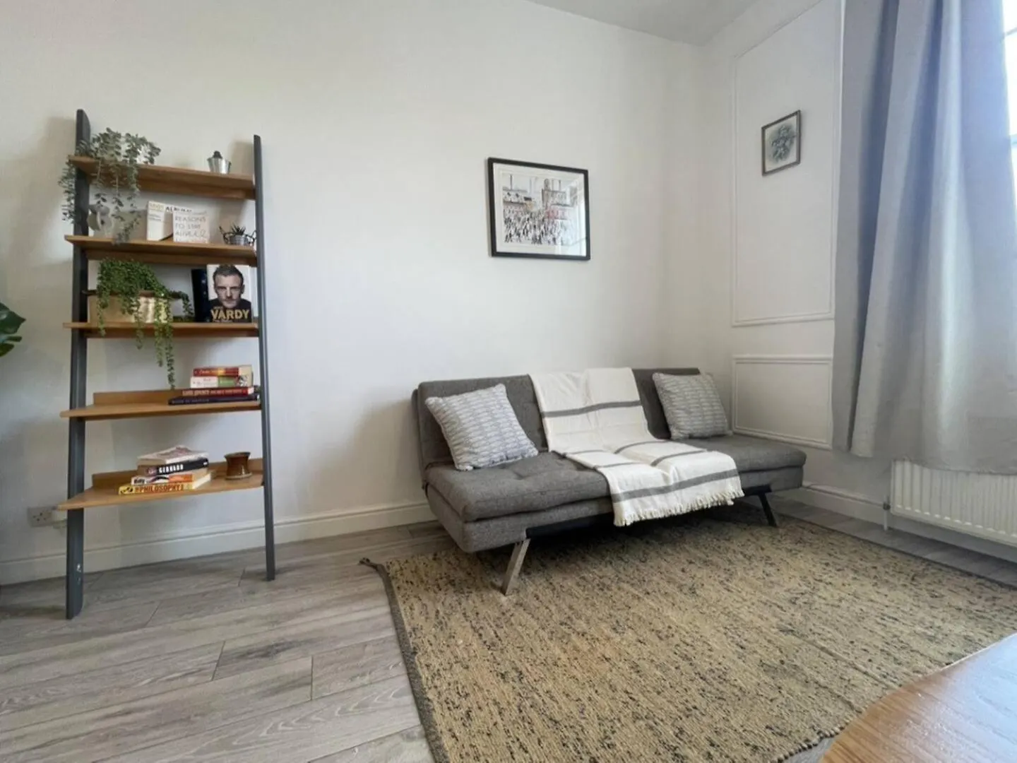 Comfy, Modern, Convenient, Parking! Apartment Cheltenham